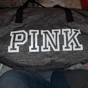 VS pink duffle bag